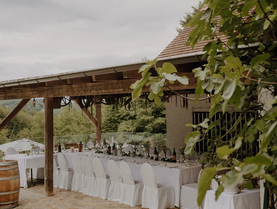 Hochzeitslocation: Vinothek Petzles