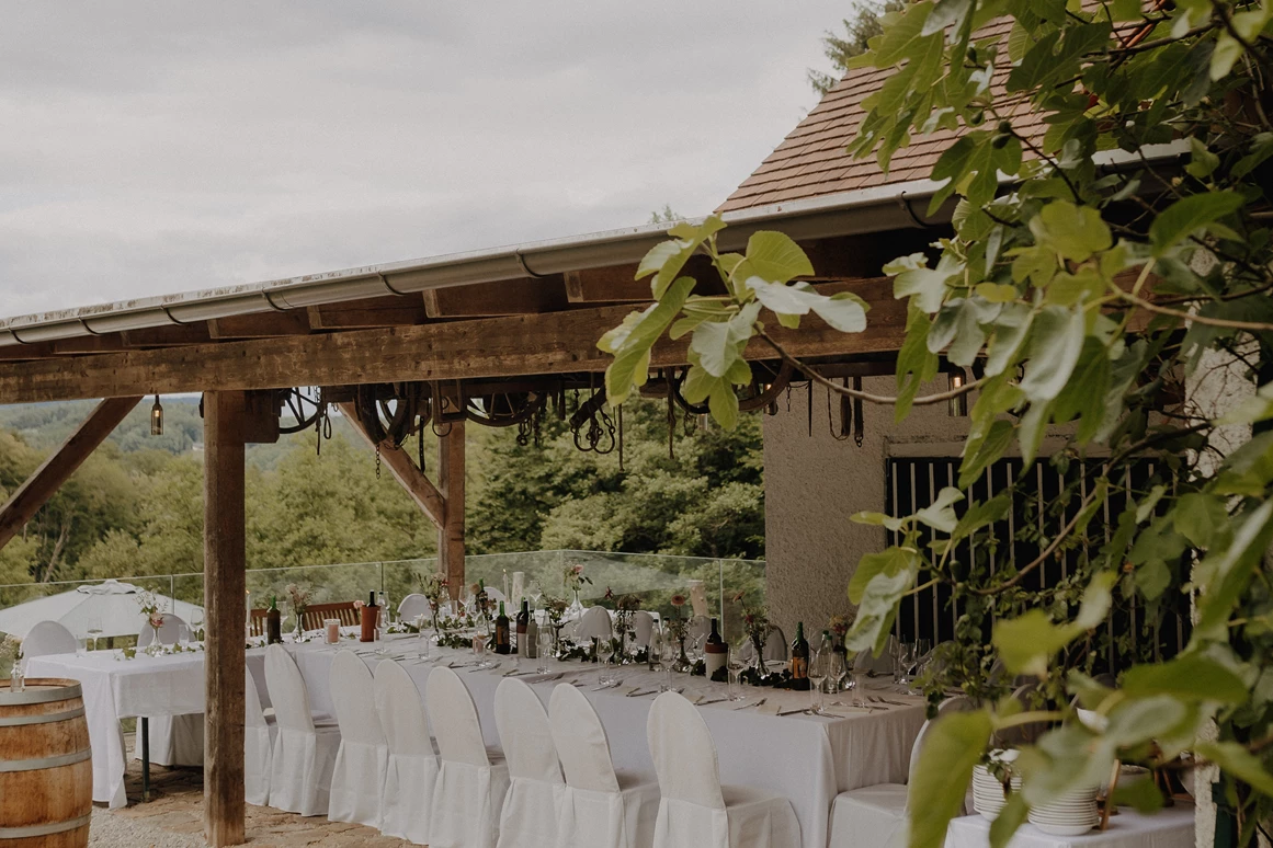 Hochzeitslocation: Vinothek Petzles