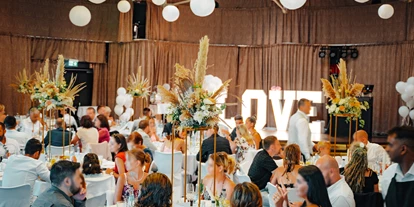 Hochzeit - PLZ 71566 (Deutschland) - Der Festsaal der Villa Hirzel in Baden-Württemberg. - Villa Hirzel