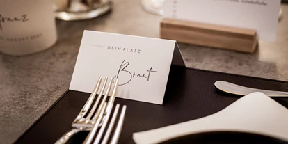 Hochzeit - Parkplatz: Busparkplatz - Passail - ©schrotter Fotografie
©Katrin Painer Fotografie - Der Schrenk