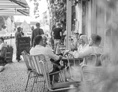 Hochzeit: Außenbereich zum Marktplatz - Altstadthotel Weinforum Franken