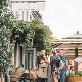 Hochzeit: Ansicht vom Haus  - Altstadthotel Weinforum Franken