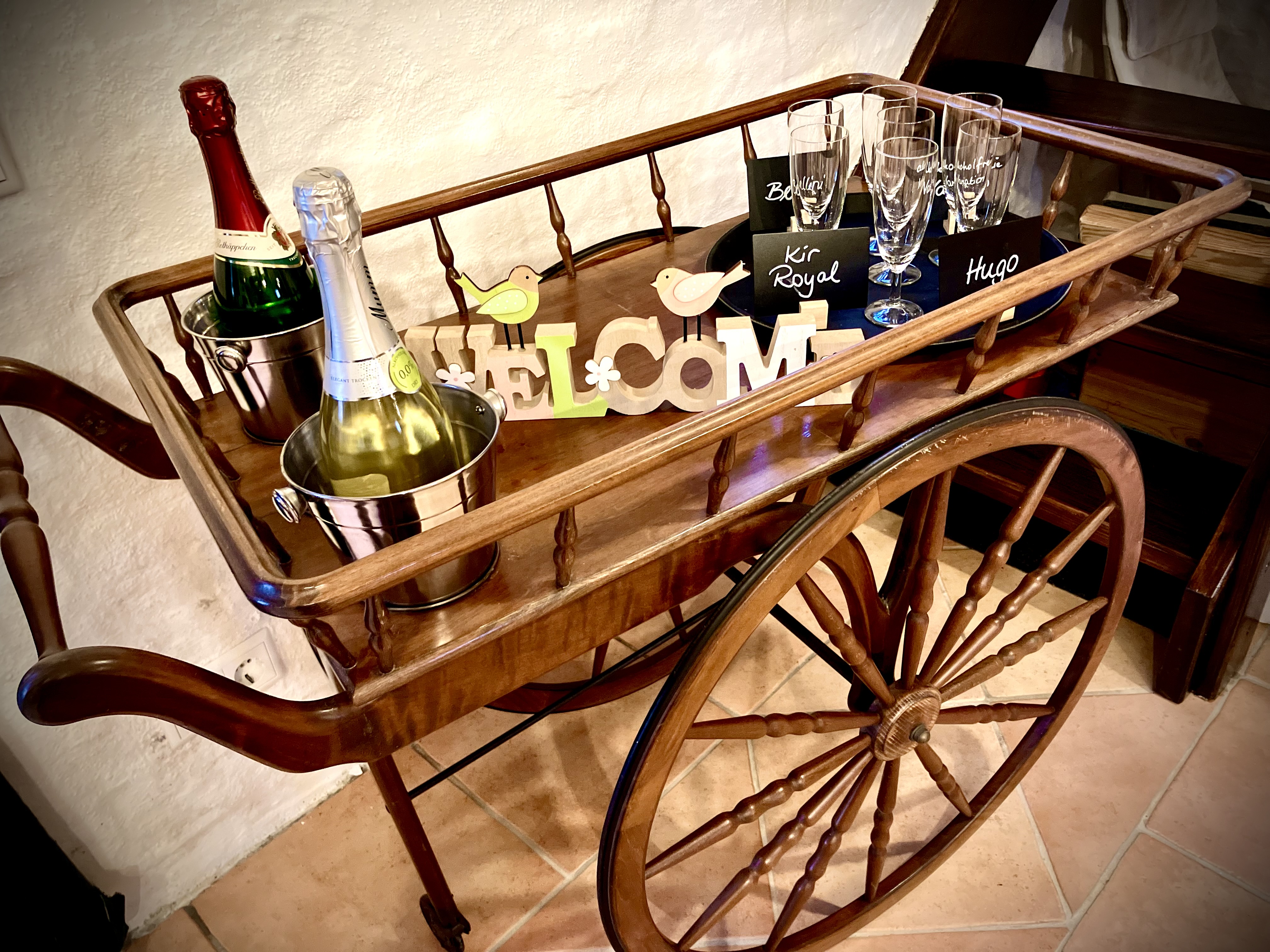 Hochzeitslocation: Sektempfang - XS Events im Weidehof Leichlingen 