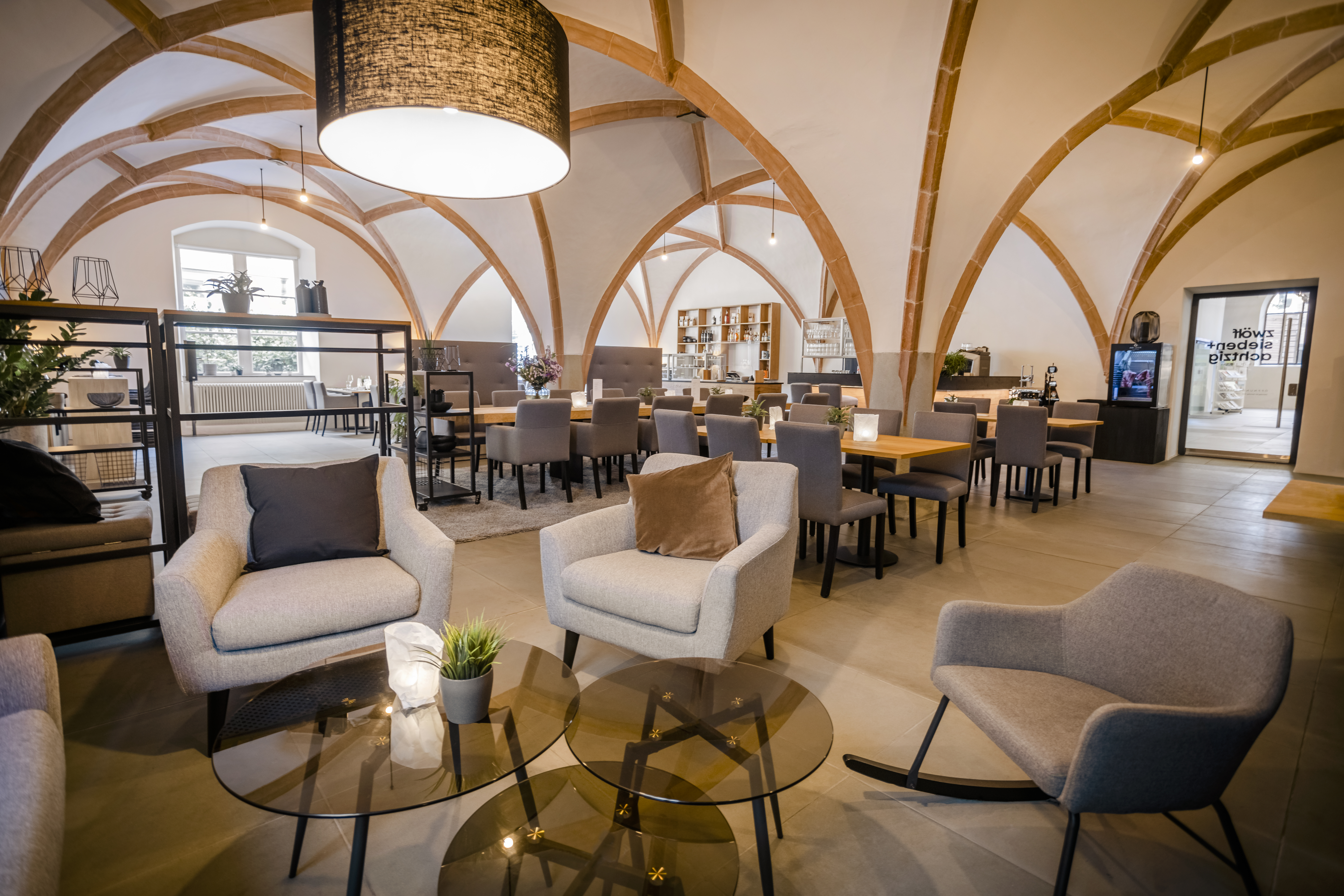 zwölf87  Angaben zu den Festsälen Restaurant 