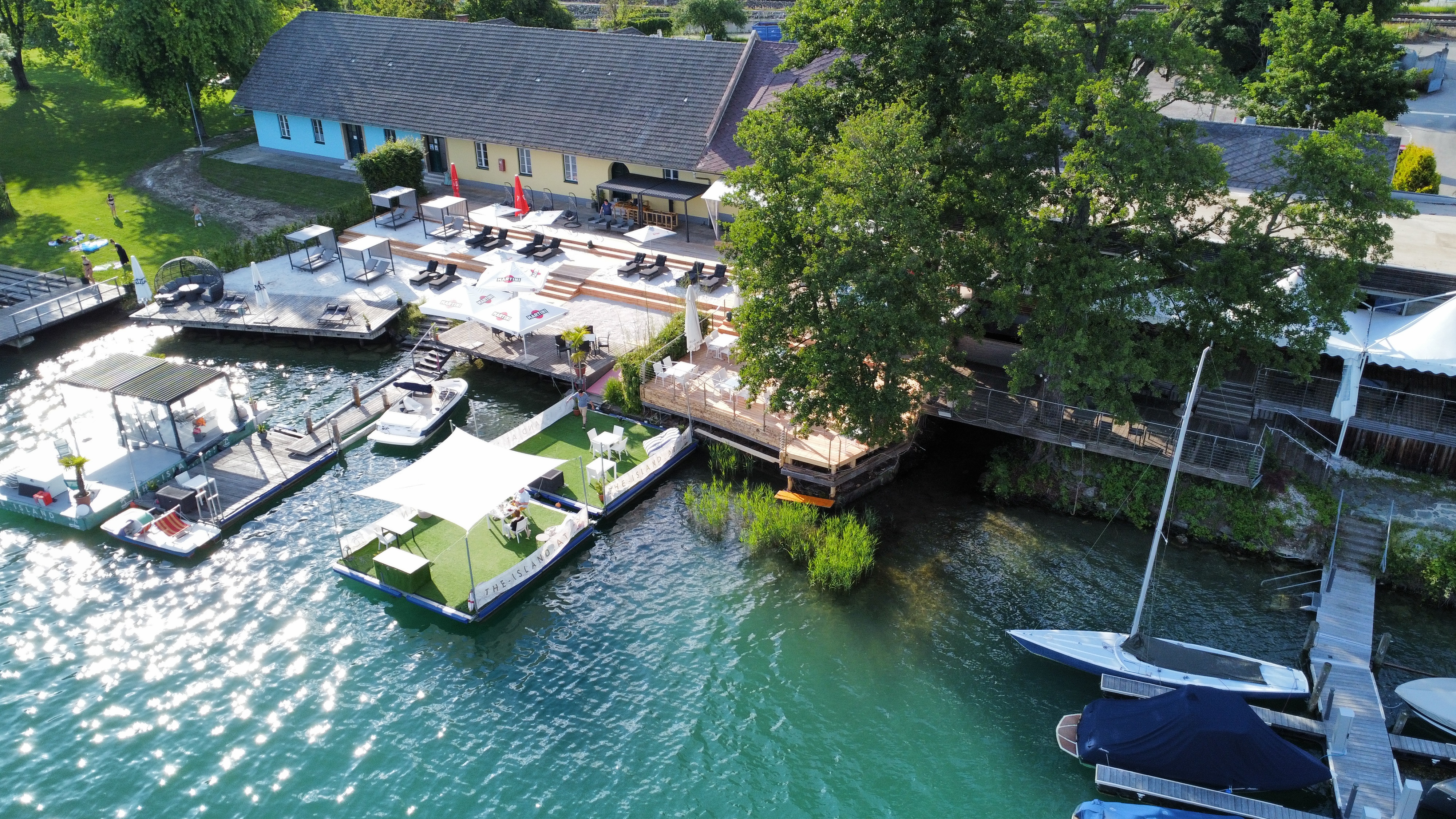 Hochzeitslocation: THE ISLAND-MINIUM BEACH@Bad Saag2 - THE ISLAND - die schwimmende Location am Wörthersee