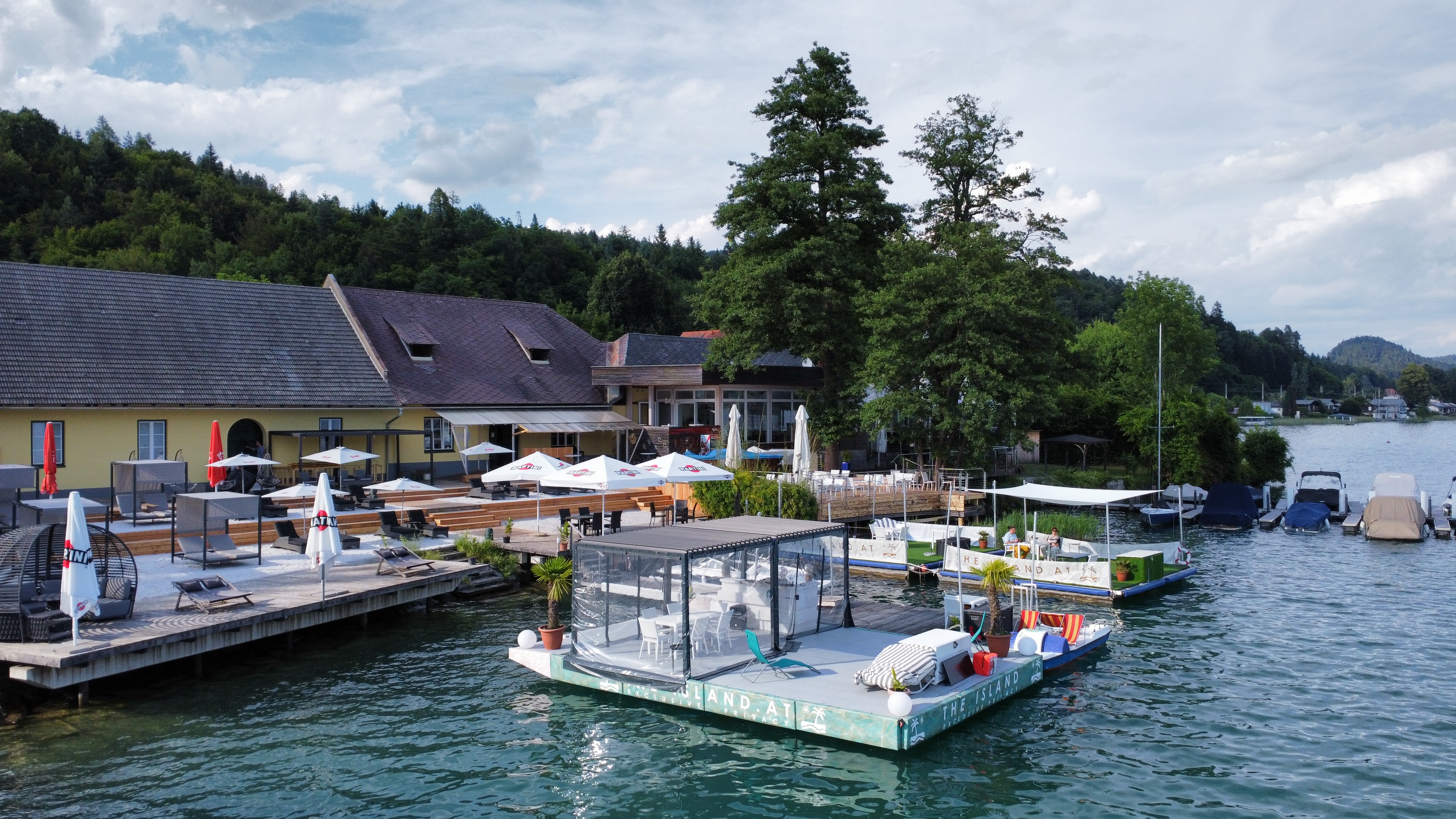 Hochzeitslocation: THE ISLAND-MINIUM BEACH@Bad Saag - THE ISLAND - die schwimmende Location am Wörthersee