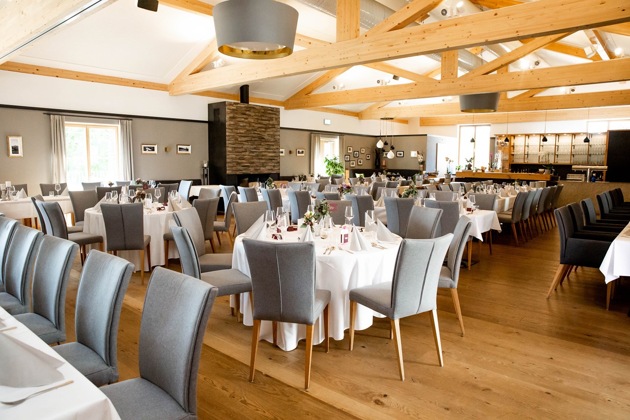 Anetseder Wirtshauskultur in Haag Informazioni sulle sale da ballo 