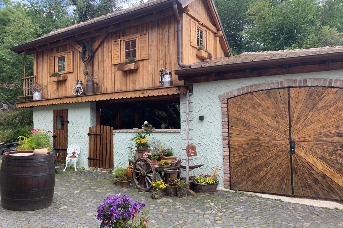 Hochzeitslocation: Stilvolle Events brauchen einen stilvollen Innenhof  - Hof alla Cava