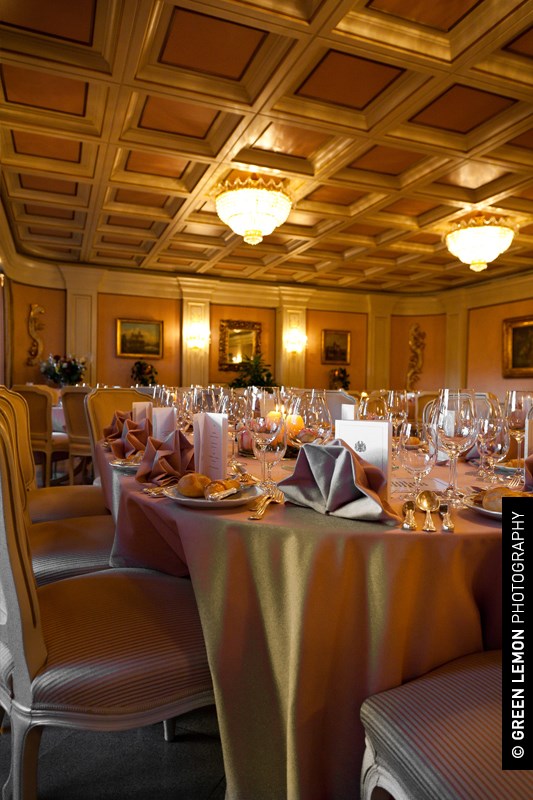 Hochzeit: Der Festsaal des Hotel Schloss Dürnstein in Niederösterreich.
 - Hotel Schloß Dürnstein