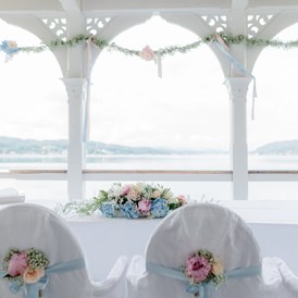 Hochzeit: Balkon über den See für standesamtliche Trauung  - Werzers Hotel Resort Pörtschach
