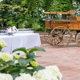 Hochzeit: Gartenhochzeit in der VILLA RENTING in 67304 Eisenberg. - Villa Renting