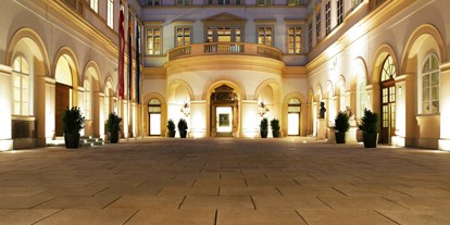 Hochzeit - nächstes Hotel - Wien-Stadt Innere Stadt - Innenhof - Palais Niederösterreich