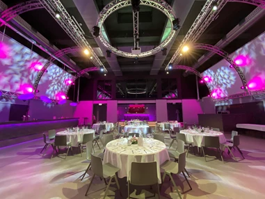 Hochzeit: Saal Magnum - großer, moderner Hochzeitssaal - Presswerk Eventhaus