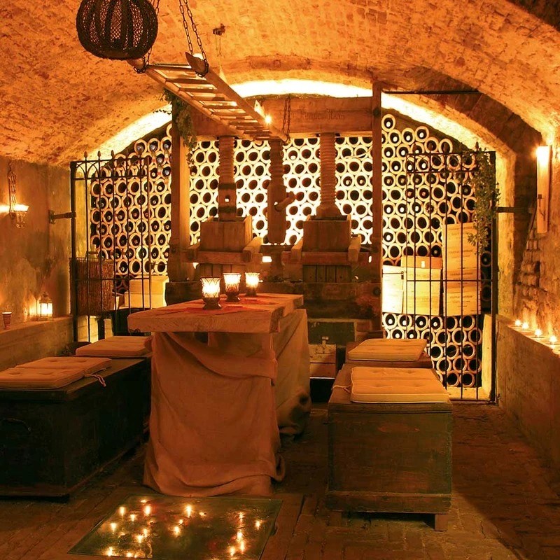 Burg Bocholt Nettetal Informazioni sulle sale da ballo Cantina