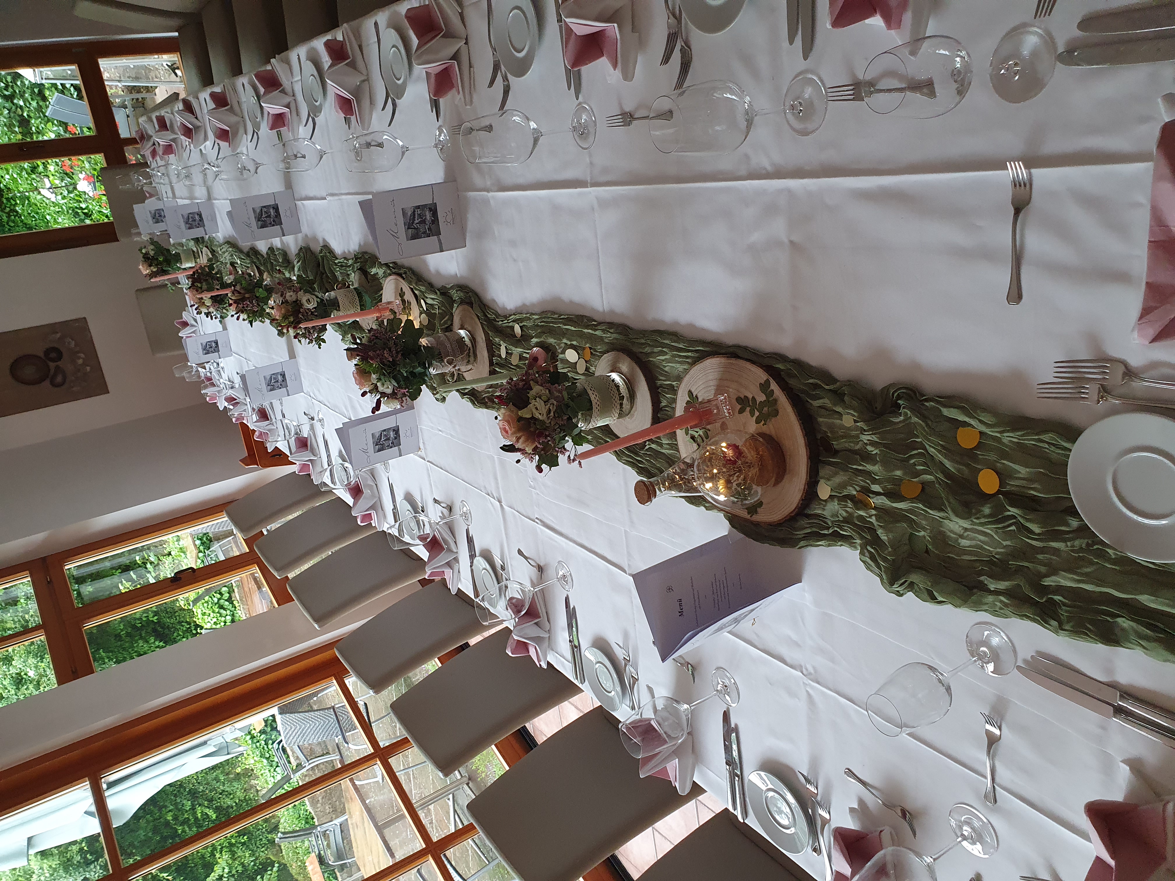 Hochzeitslocation: Tafel im Wintergarten - Hotel Restaurant Bibermühle