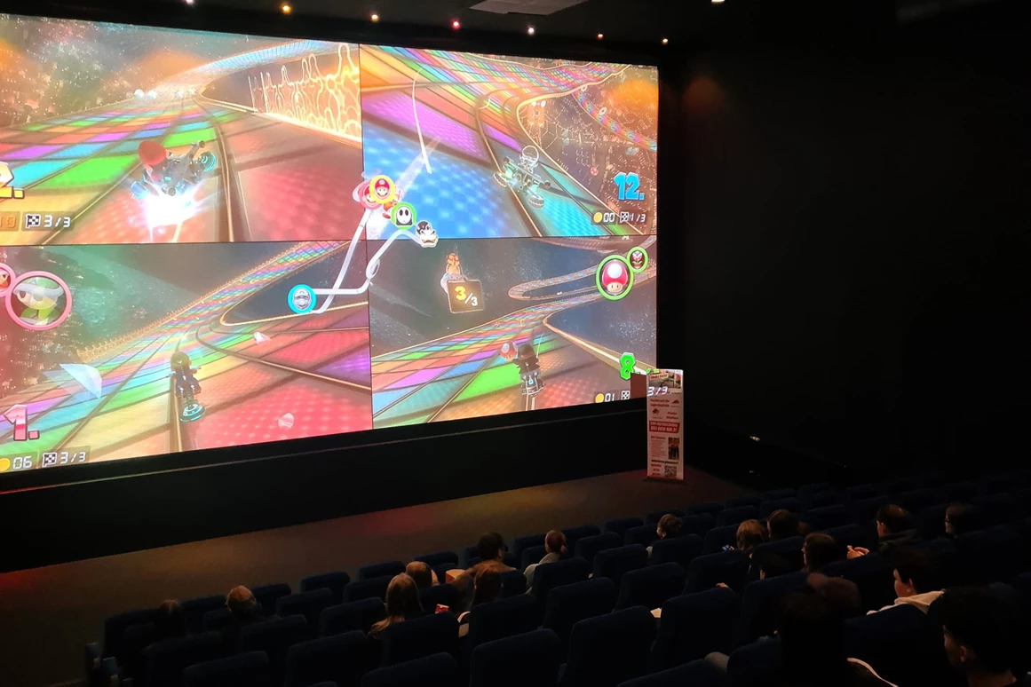 Hochzeitslocation: Kinosaal 6 Firmenevent (Zocken auf der Leinwand) - Colosseum Center