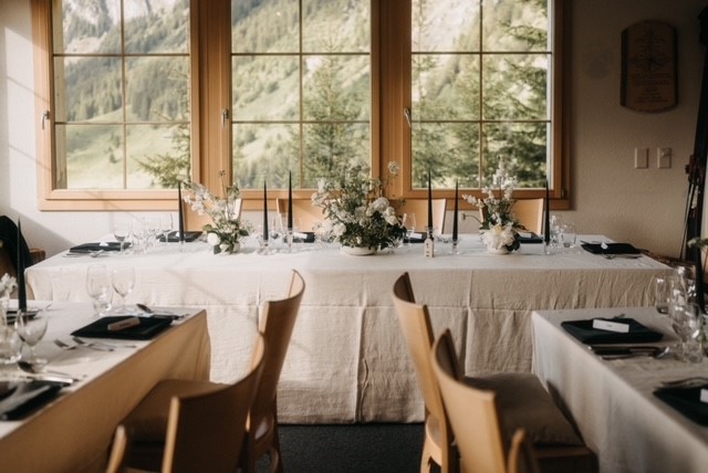 Hochzeit: Bergrestaurant Allmend
