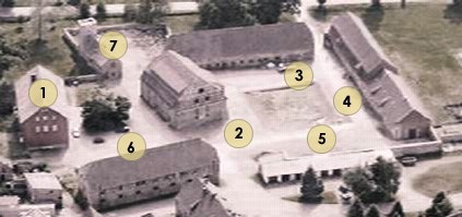Hochzeit: Legende

1. Herrenhaus

2. Ochsenstall

3. Ostflügel

4. Südflügel

5. Westflügel

6. Pferdestall

7. Romanische Dorfkirche / Kapelle - Klostergut Mönchpfiffel