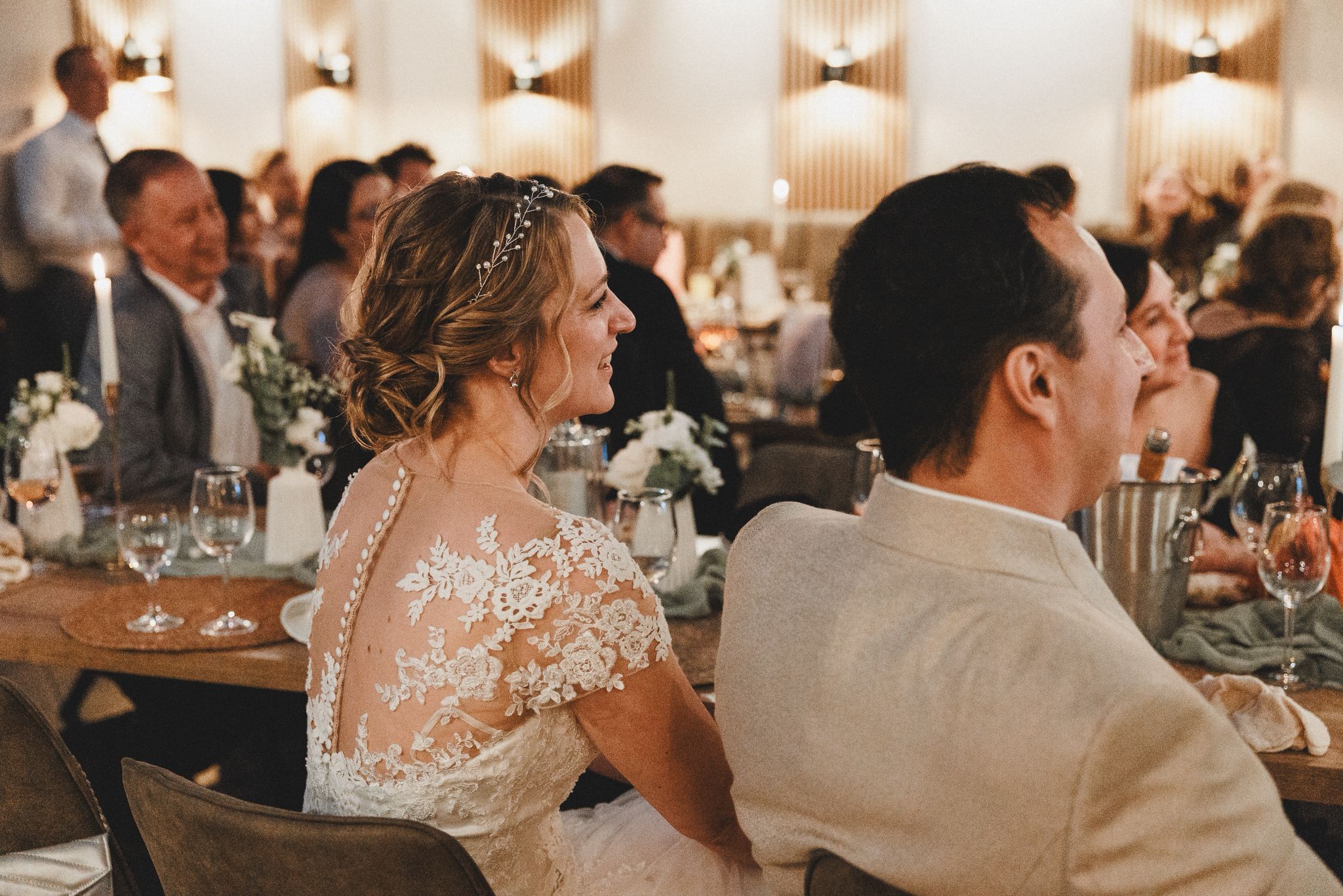 Hochzeit: großer Saal - JUNIPRO Hotel & Eventlocation Schinderhannes in Weiskirchen
