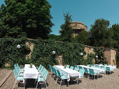 Hochzeit - Höbersdorf - exklusiver Innenhof, gehört zum Bühnenraum dazu - Die Schankwirtschaft im Augarten