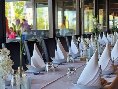 Hochzeit: Bis zu 120 Gäste im Innenbereich - Kovas