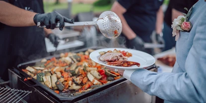 Hochzeit - Geeignet für: Private Feier (Taufe, Erstkommunion,...) - Leonberg (Böblingen) - unsere Spezialität seit über 25 Jahren bei Hochzeiten, Geburtstagen und sonstigen Feiern: Das Live BBQ - Kovas