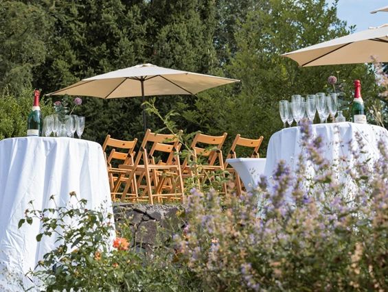 Hochzeit: Eine kühle Erfrischung wartet bereits auf euch. - Thüringer Tannenhof