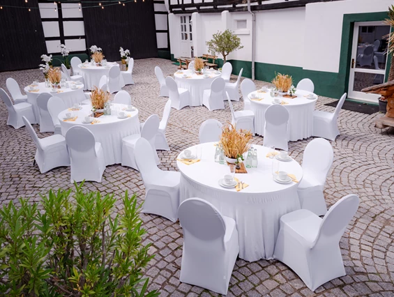 Hochzeit: Der Thüringer Tannenhof eignet sichideal für eure Märchenhochzeit unter freiem Himmel. - Thüringer Tannenhof