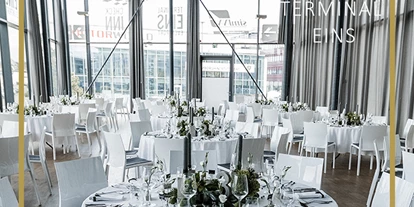 Hochzeit - Geeignet für: Private Feier (Taufe, Erstkommunion,...) - Leonberg (Böblingen) - CHECK INN Restaurant Eventhalle TERMINAL EINS