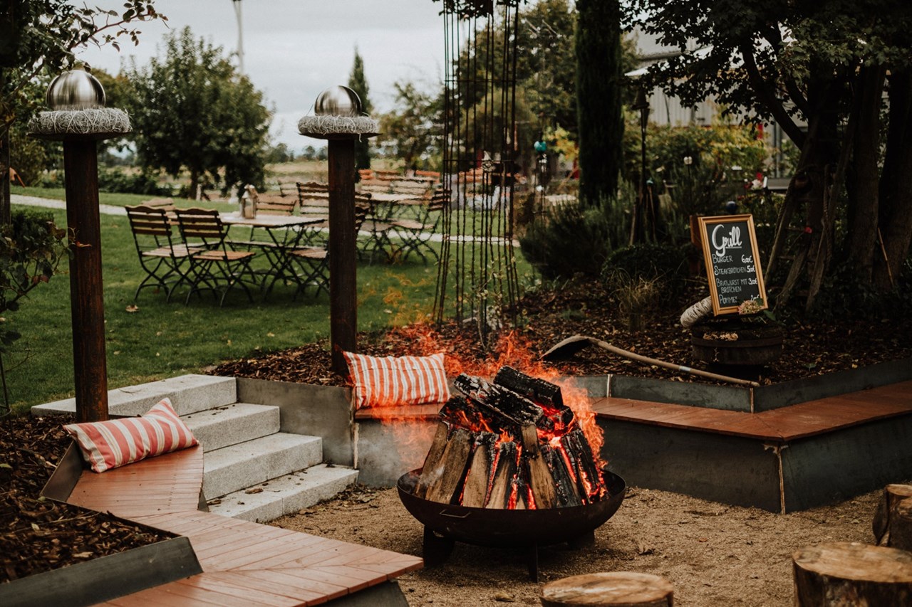 Hofgut Dettweiler Information about the banquet halls Barbecue area