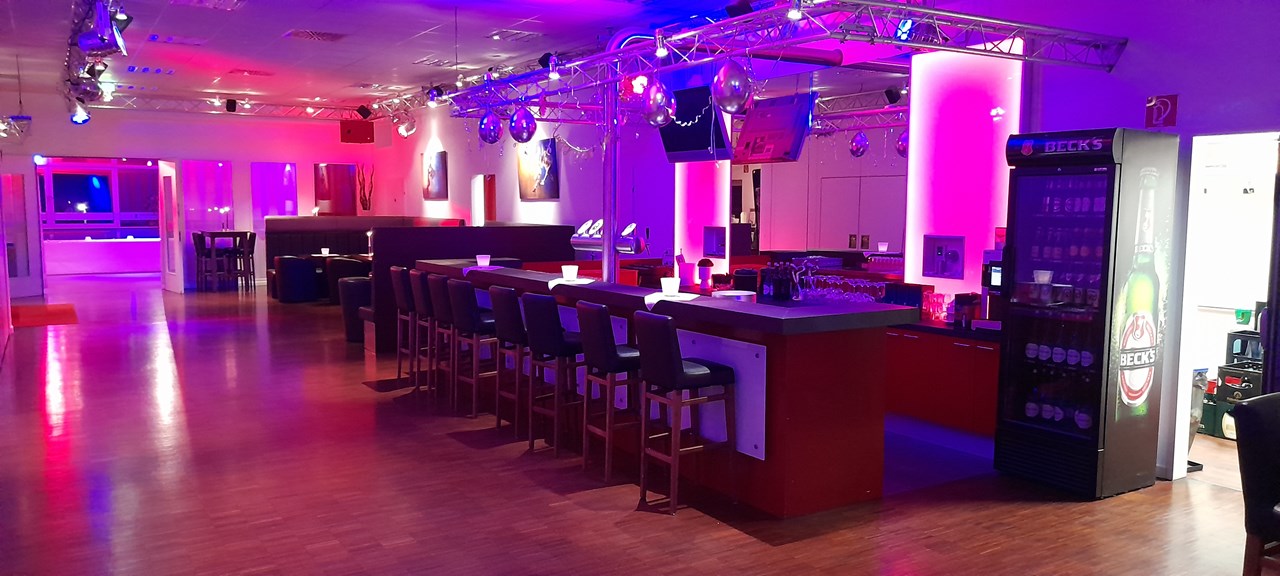 Das Tanz-Center Bocholt Informations sur les salles de bal Bar/Salon