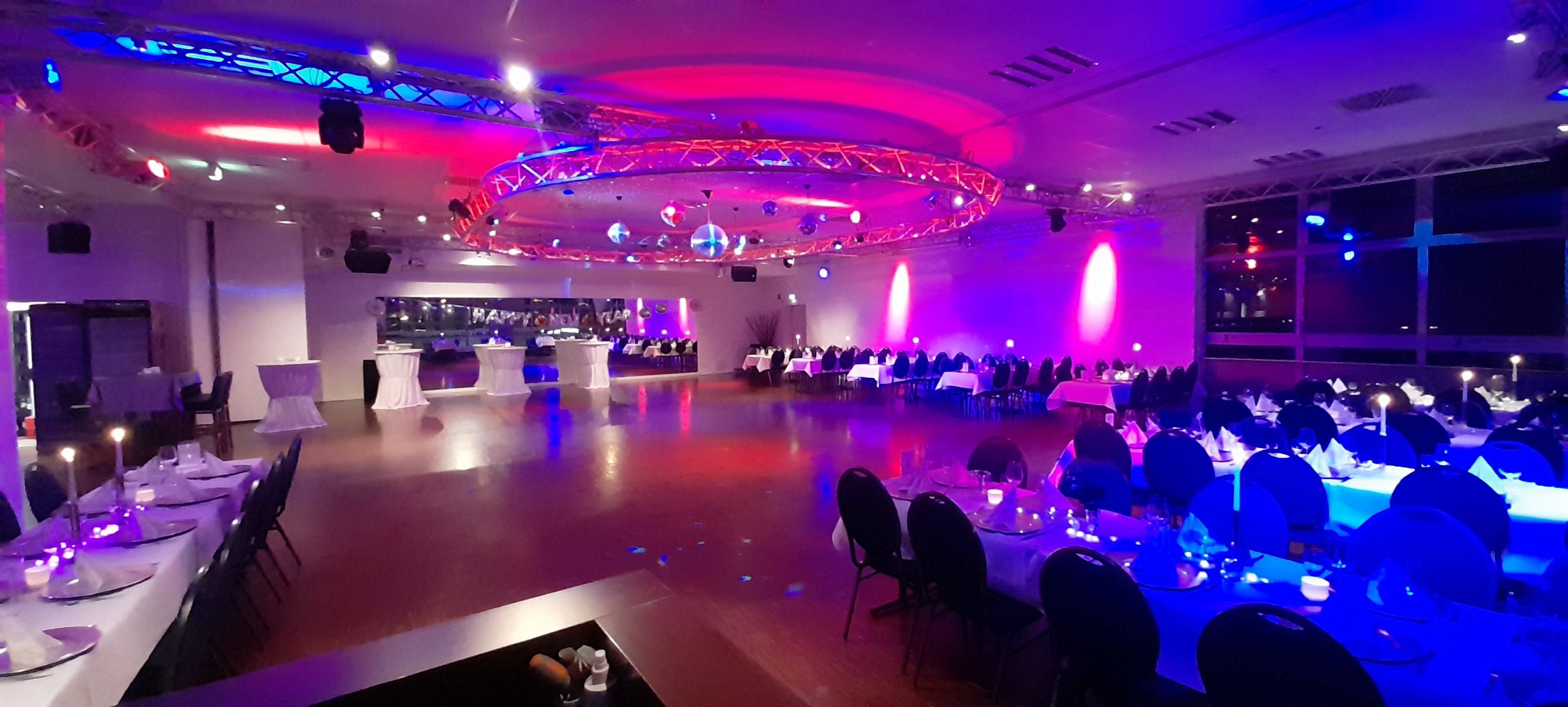 Wedding - Hochzeitsessen: Catering - North Rhine-Westphalia - Saal 1 (240qm) - Das Tanz-Center Bocholt