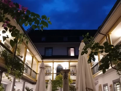 Hochzeit - Wickeltisch - Bad Zurzach - Der Innehof aus dem Jahre 1675 - Hotel Gasthof Zur Waag