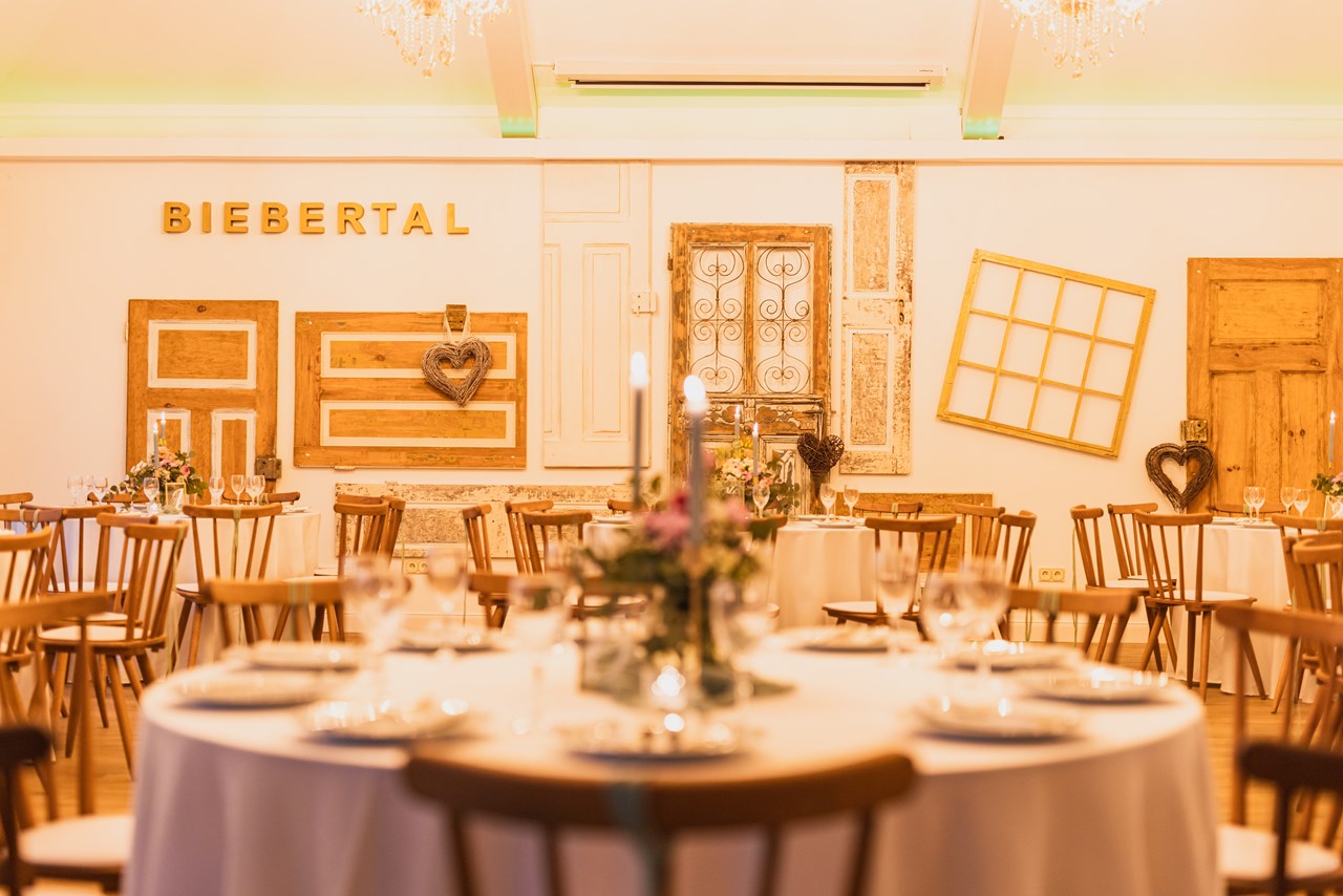Hochzeitslocation Biebertal,  Fulda Informazioni sulle sale da ballo camera