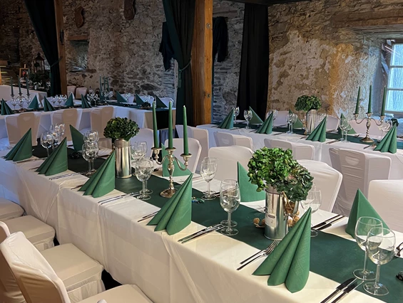 Hochzeitslocation: Die Kulturscheune Kastellaun für eure Hochzeit in NRW. - Kulturscheune Kastellaun