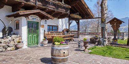 Hochzeit - Frühlingshochzeit - Ettal - Hochzeit im historischen Gasthof Schleifmühle Unterammergau mit Museum
Marc Gilsdorf Alpenwedding Fotografie
Hochzeitsplanung 4 weddings & events - Schleifmühle Unterammergau