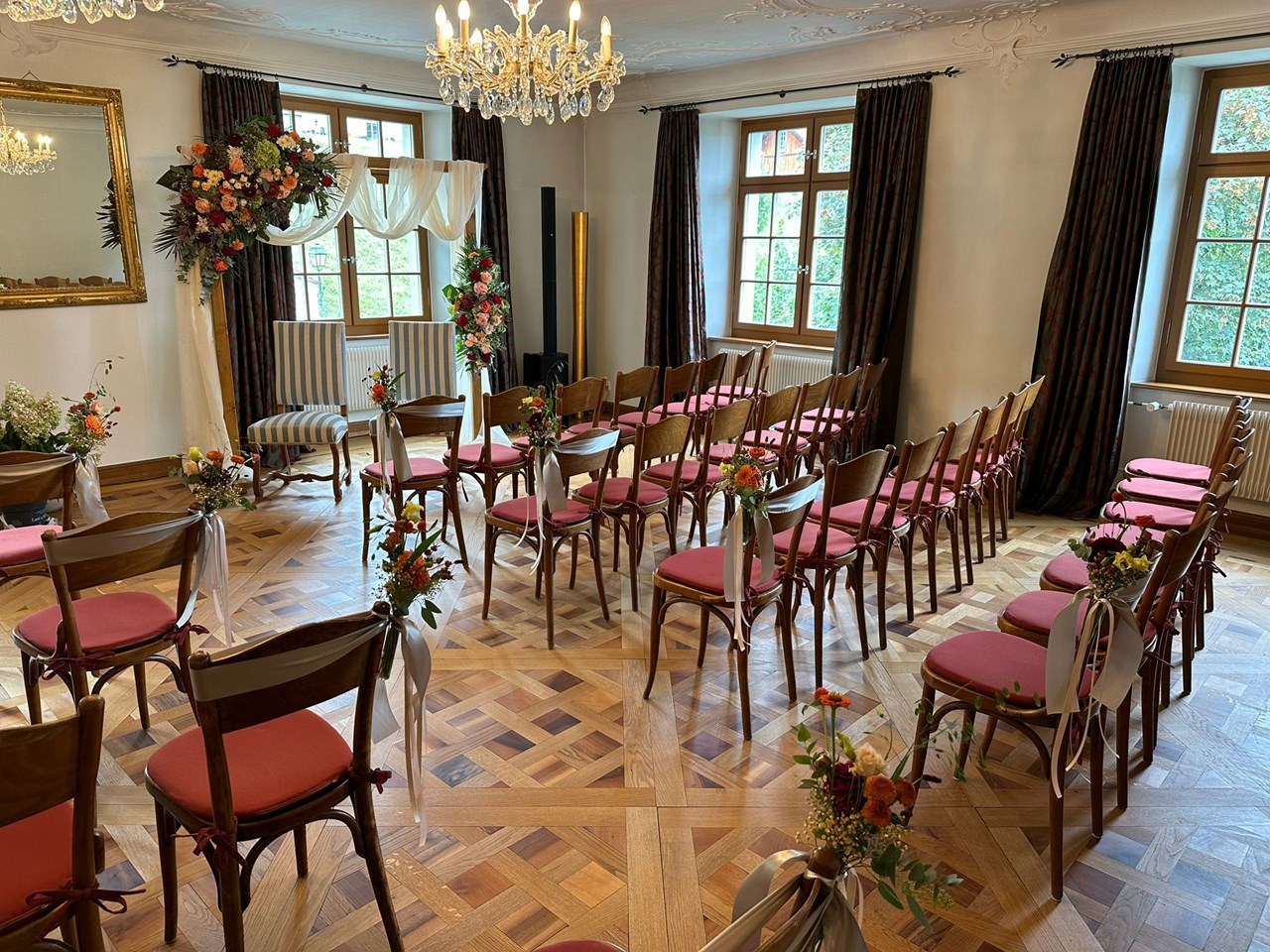 Schloss Freudenfels AG Angaben zu den Festsälen Plenarsaal