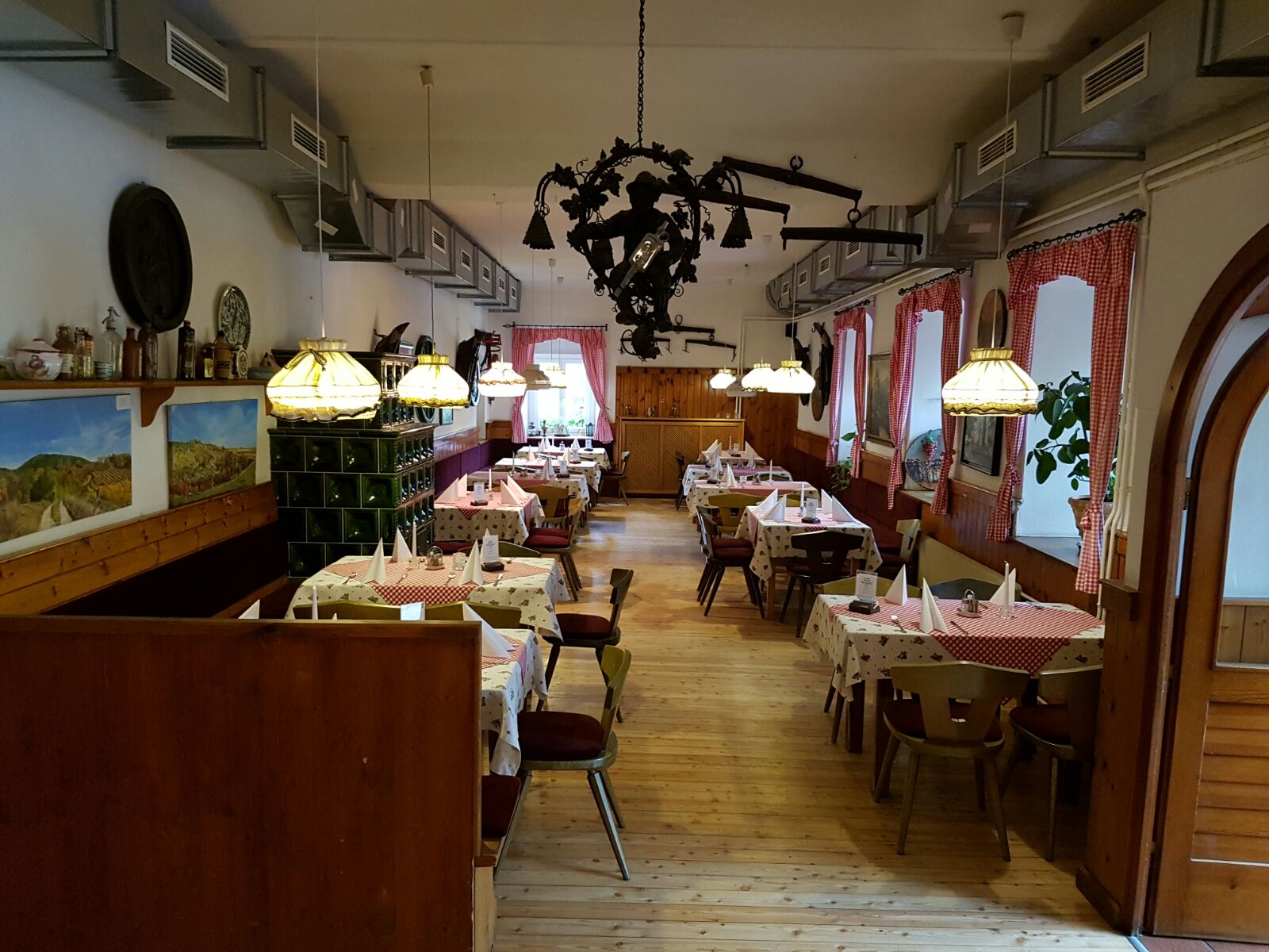 Waldgrill Cobenzl Informazioni sulle sale da ballo L'Heurigenstüberl