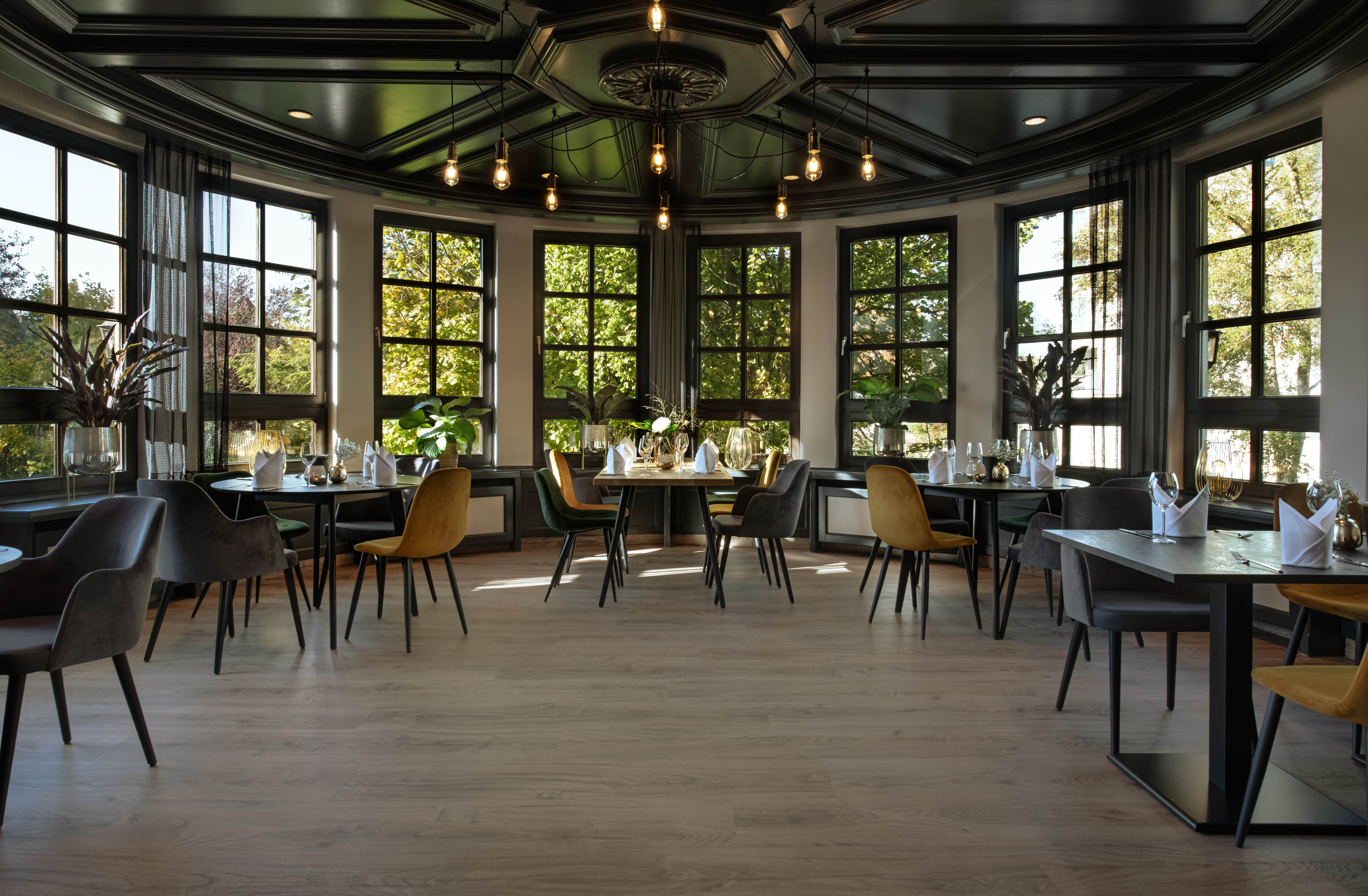 Hotel Stadt Hamburg ***superior Angaben zu den Festsälen Rondell