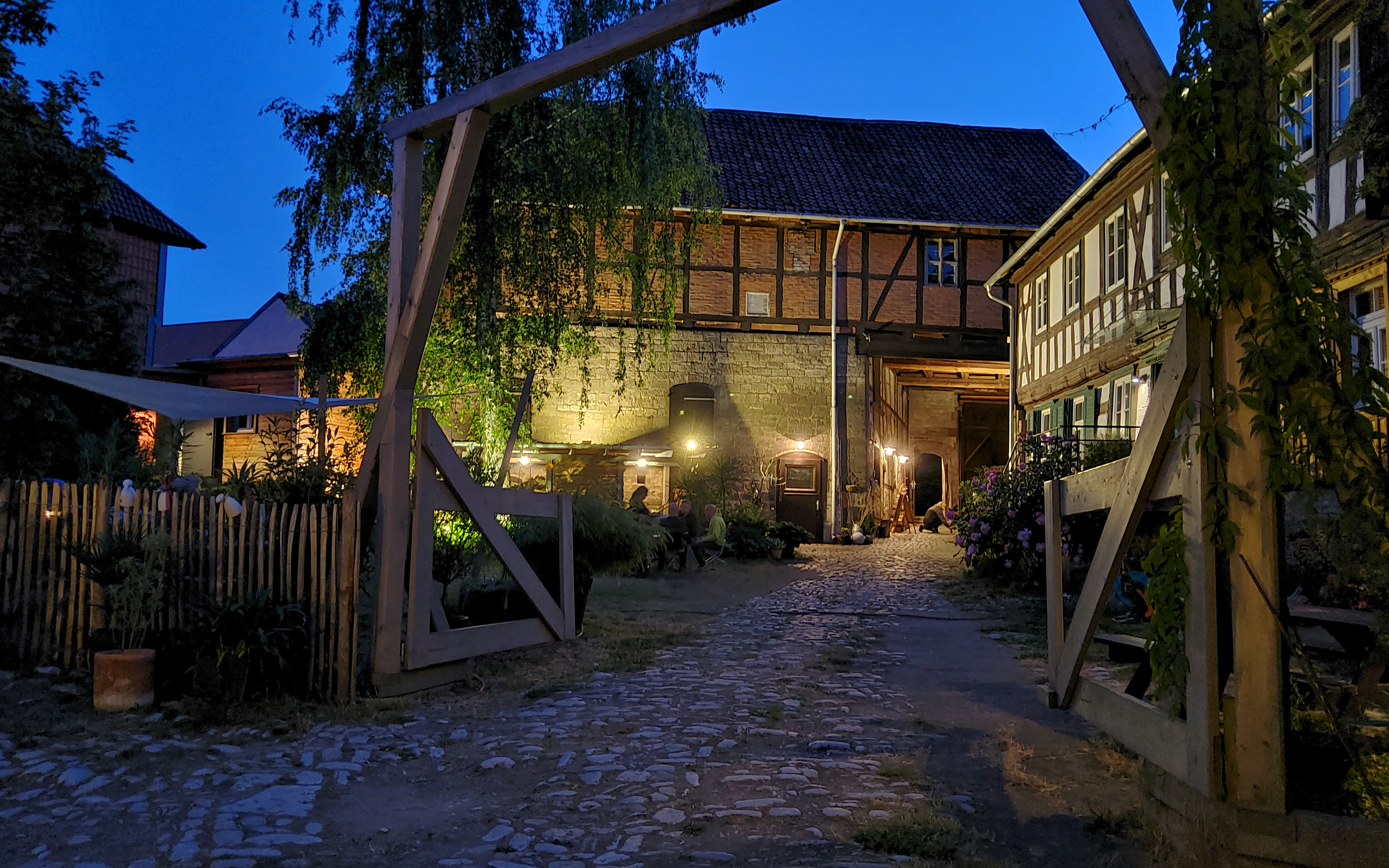Hochzeit - Blankenburg (Landkreis Harz) - Abendliche Stimmung auf dem Magdalenenhof - Magdalenenhof am Huywald