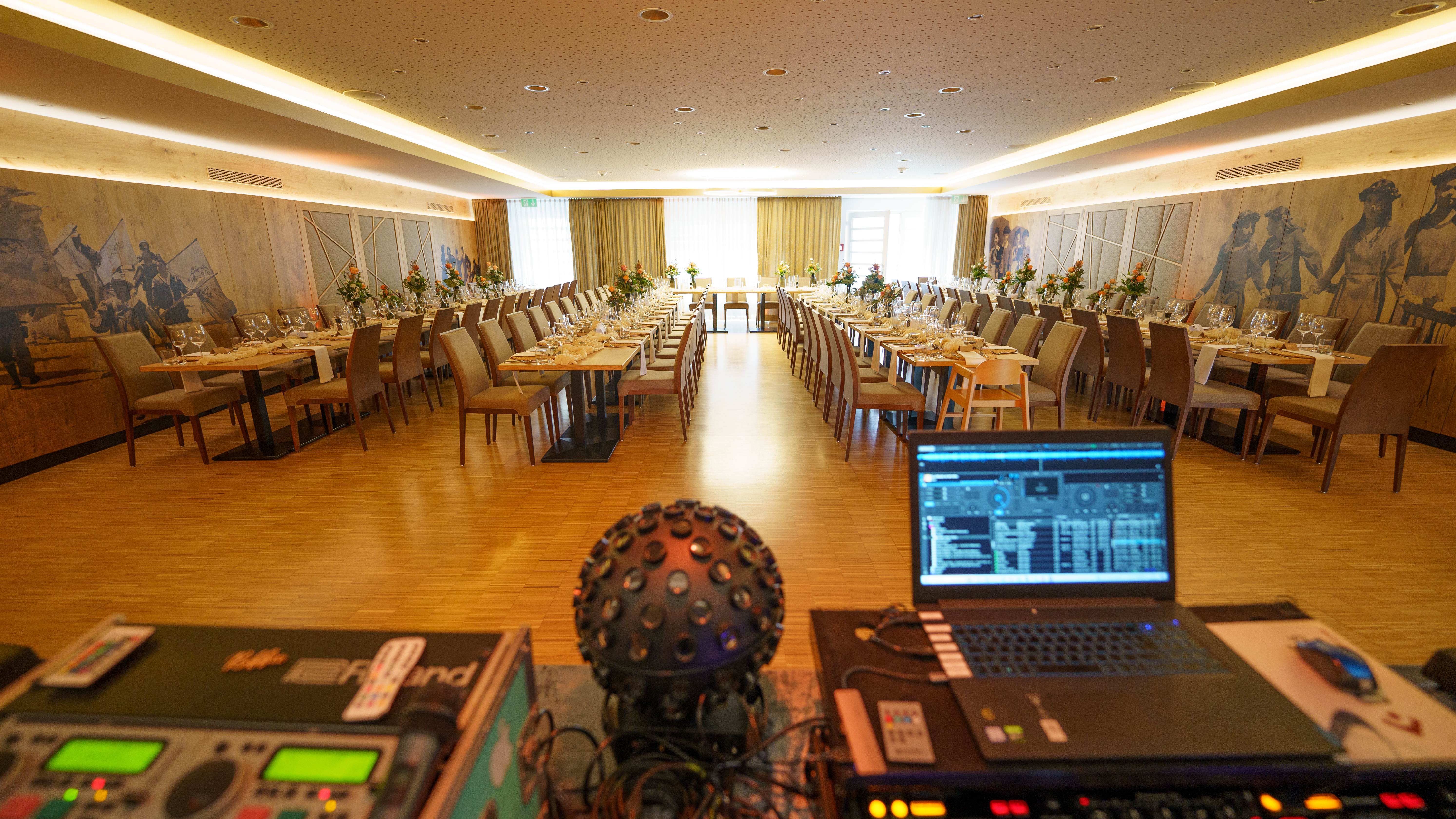 Hotel Goldener Hirsch | Karnbachs Restaurant Informatie over de balzalen kamer