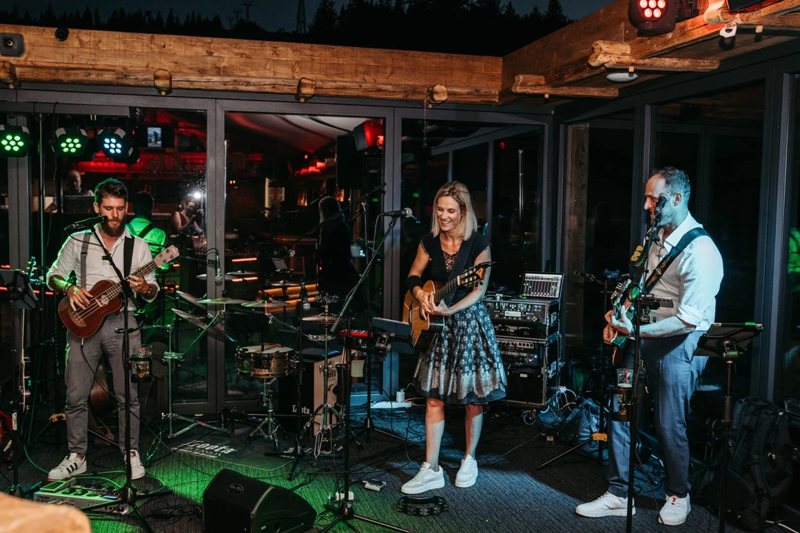 Hochzeitslocation: Weddingparty mit Live Musik - Starchen Stadl