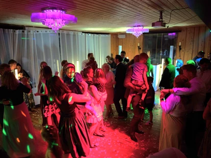 Wedding - Mudau - Blick auf die Tanzfläche  - Der Grüne Baum