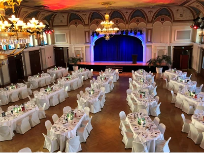 Wedding - Bad Sauerbrunn - Festsaal für Hochzeiten von 150 bis 300 Personen mit Bühne und Tanzfläche  - Congress Center Baden im Casino Baden