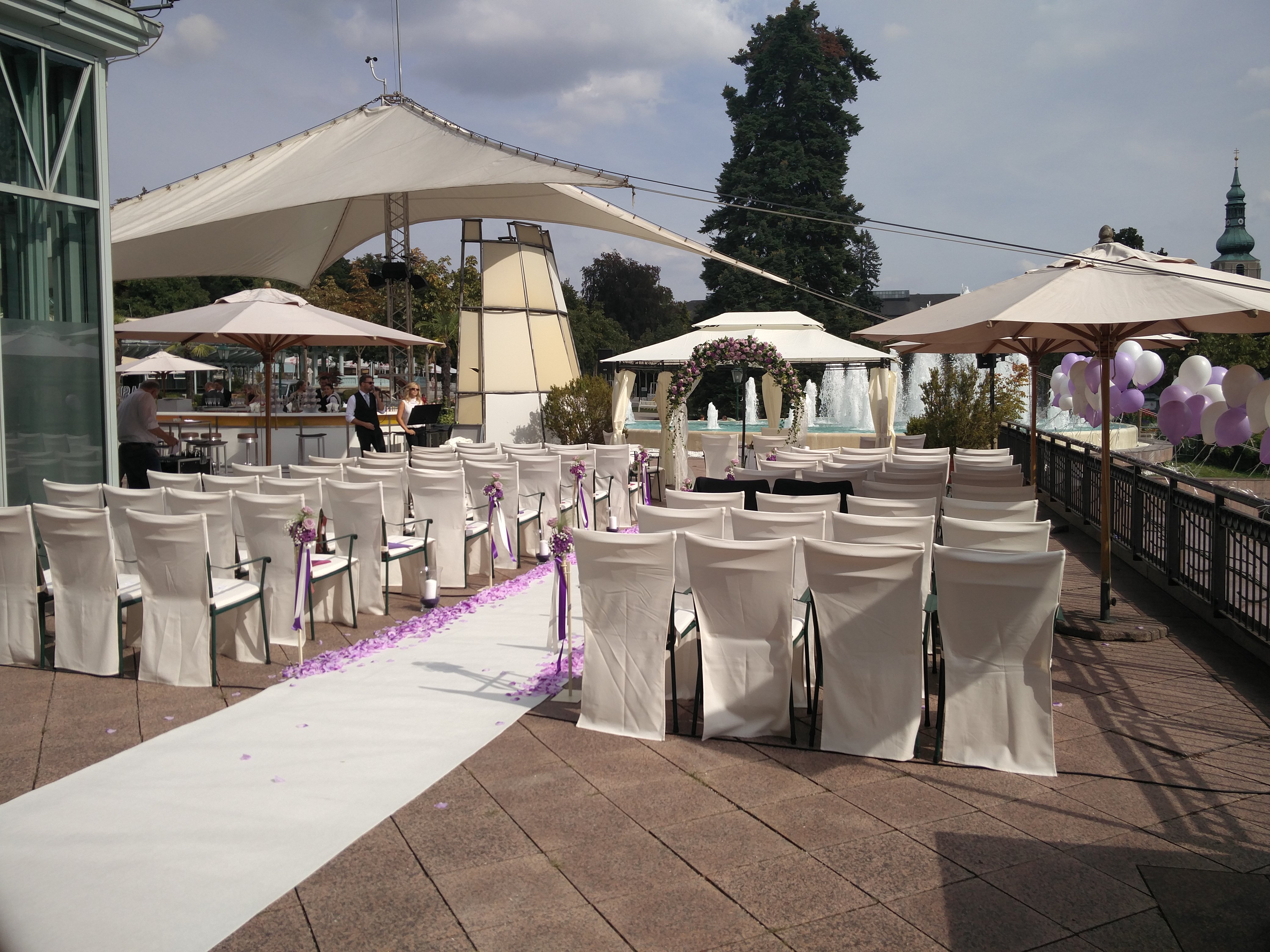 Hochzeit: Trauung auf der Terrasse  - Congress Center Baden im Casino Baden 