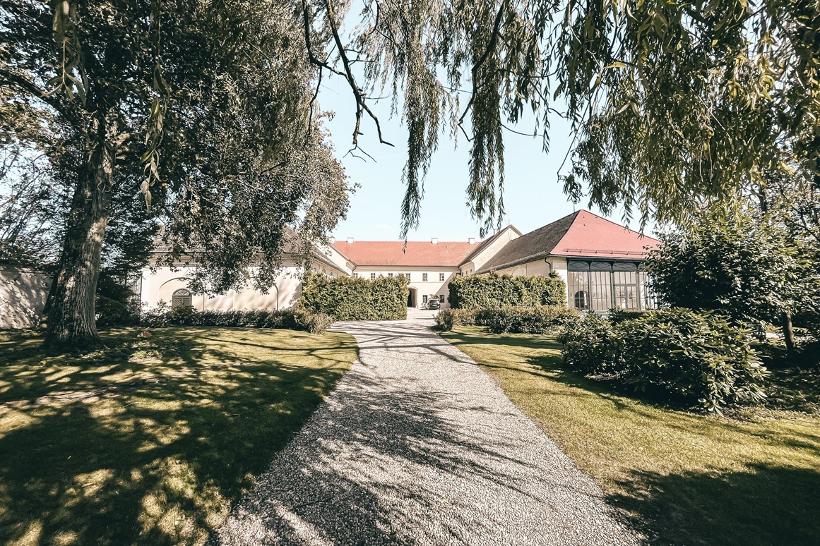 Hochzeit: Park im Schloss Wolfsegg, Heiraten, Feiern, Oberösterreich - Schloss Wolfsegg