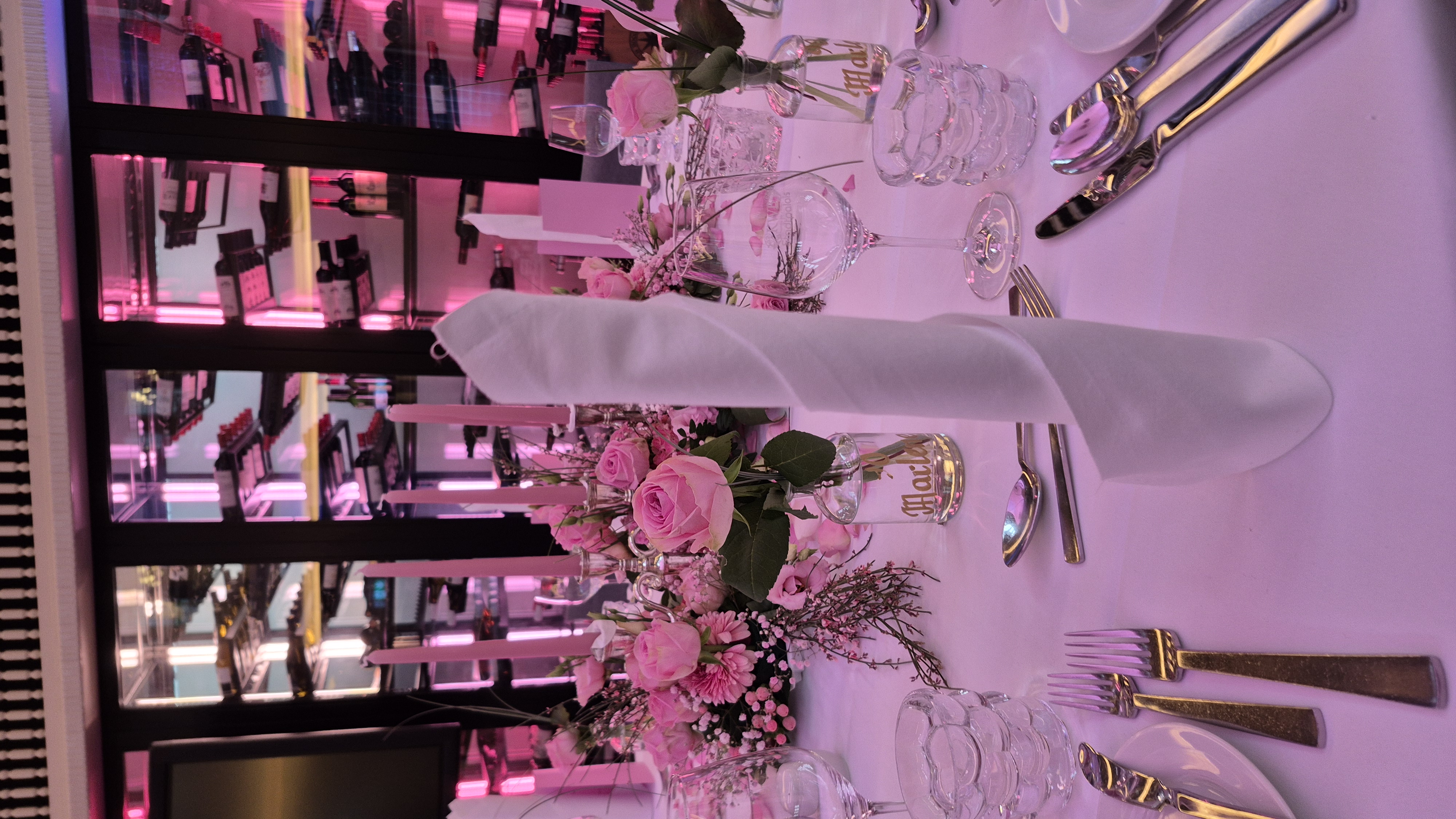 Hochzeitslocation: Feierlichkeit in rosa gehalten - KWB im Stadtpalais