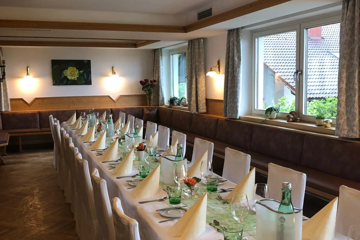 Hochzeitslocation: Hotel des Glücks ****