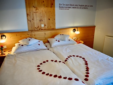 Hochzeitslocation: Hotel des Glücks ****