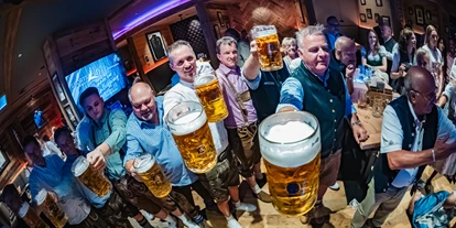 Hochzeit - Geeignet für: Produktpräsentation - Bergfeld - Messt euch in traditionellen bayrischen Spielen miteinander  - SportsAlm